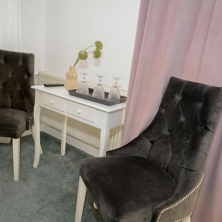 Hotel Andre'S Craiova Exterior photo