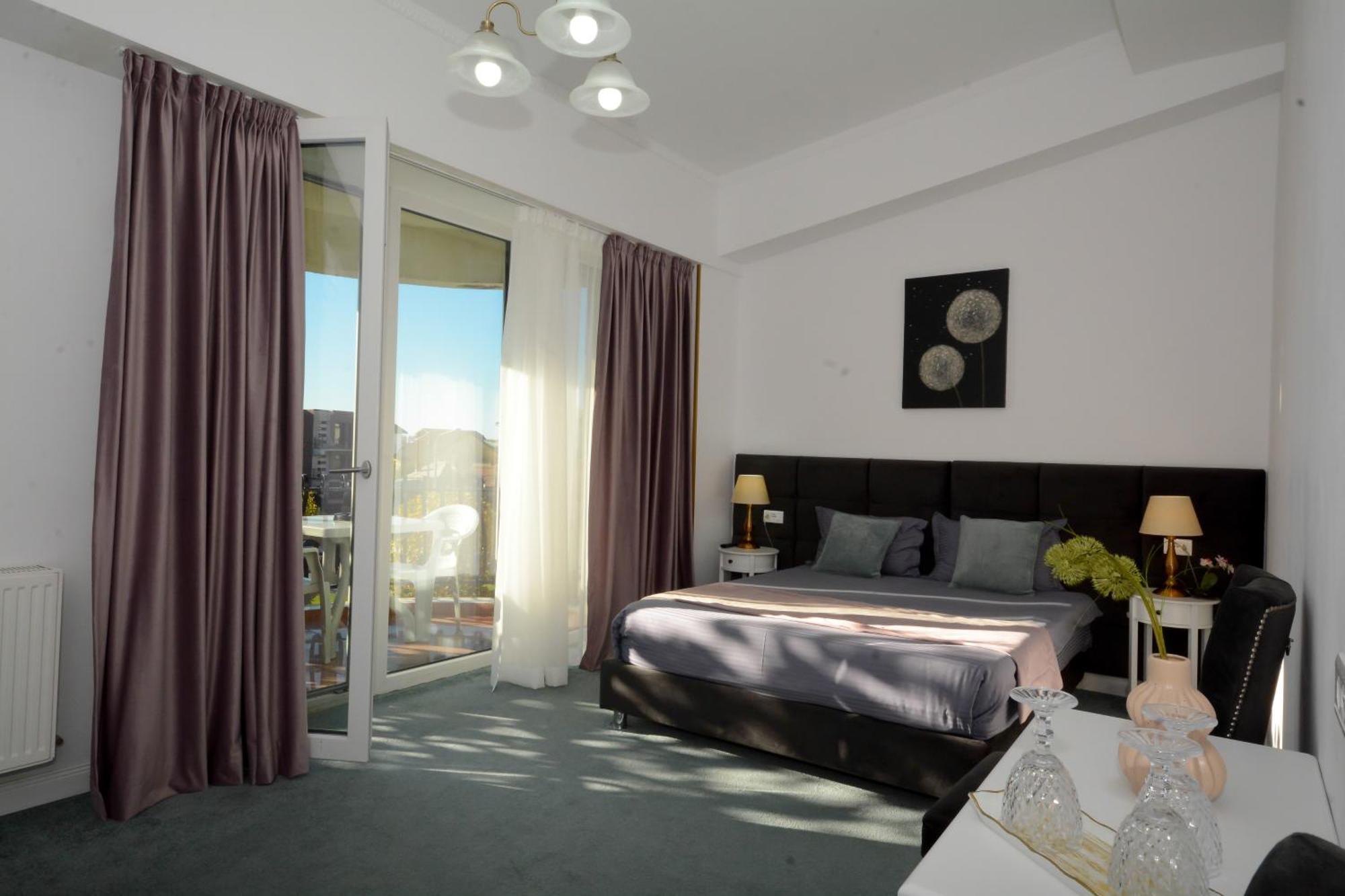 Hotel Andre'S Craiova Exterior photo